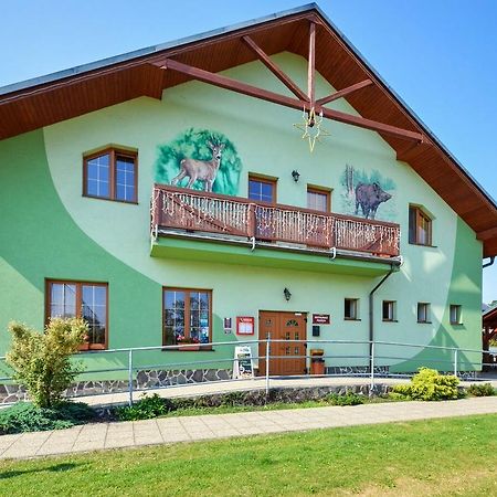 Restaurace A Penzion Kamenec Jilešovice エクステリア 写真