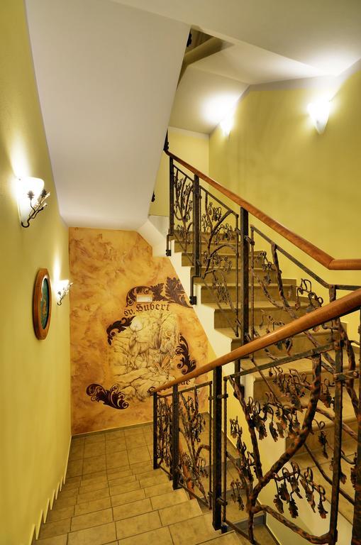 Restaurace A Penzion Kamenec Jilešovice エクステリア 写真
